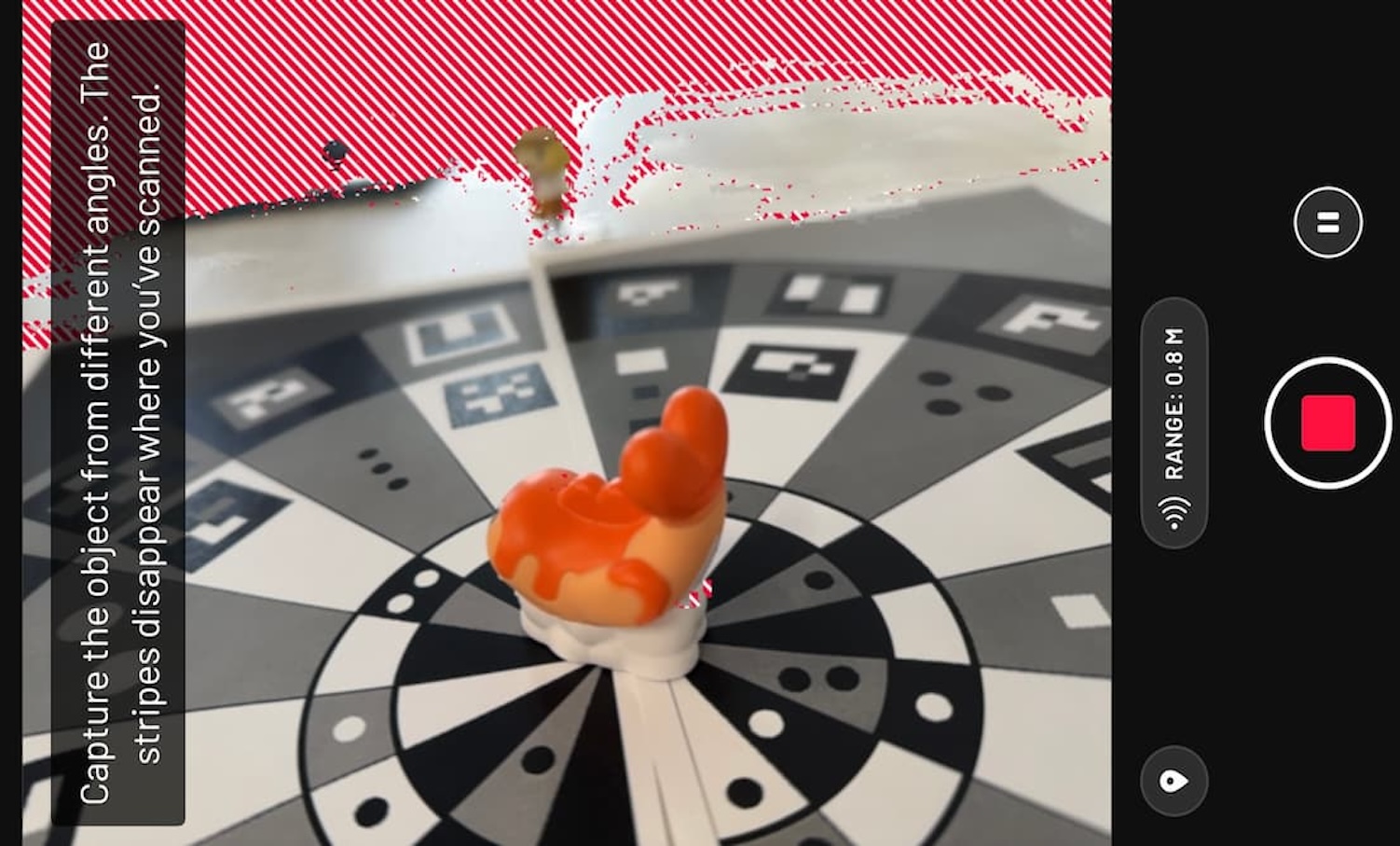 Here, I took a screenshot during the scanning process. I noticed that even when the stripes disappear, it doesn’t always mean the scan is complete. Especially the top or bottom can still be missing.